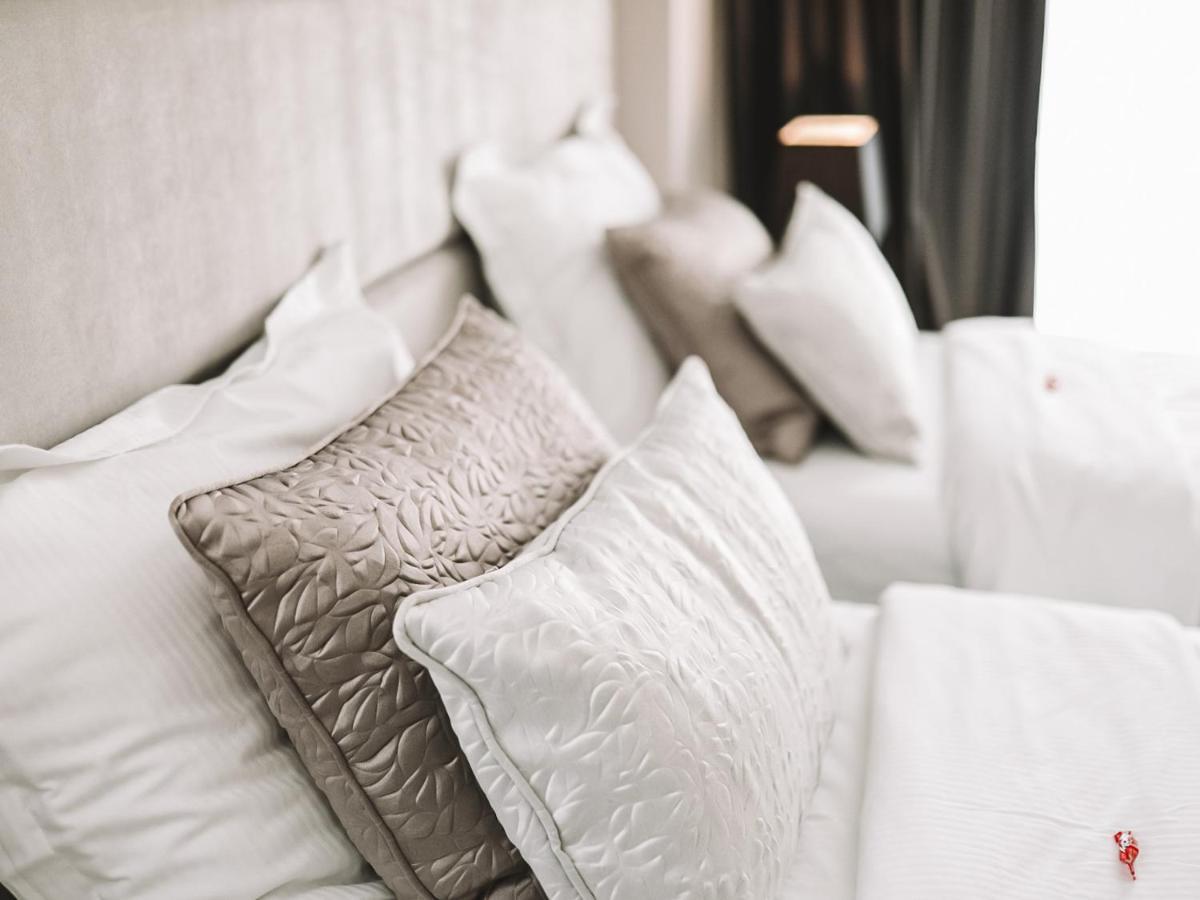 Leone Hotel
